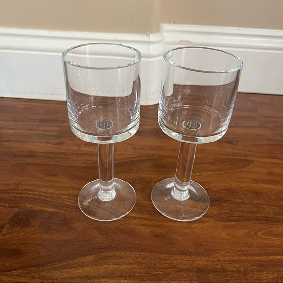 Calvin Klein Bergen Wine Glass Set of 2 - Picture 1 of 5
